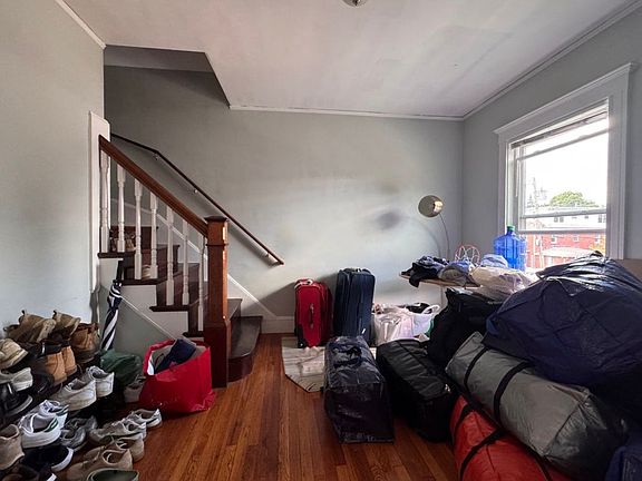 2nd image of 34 George St #3