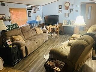 4th image of 632 Folkerth Ave Trailer 12