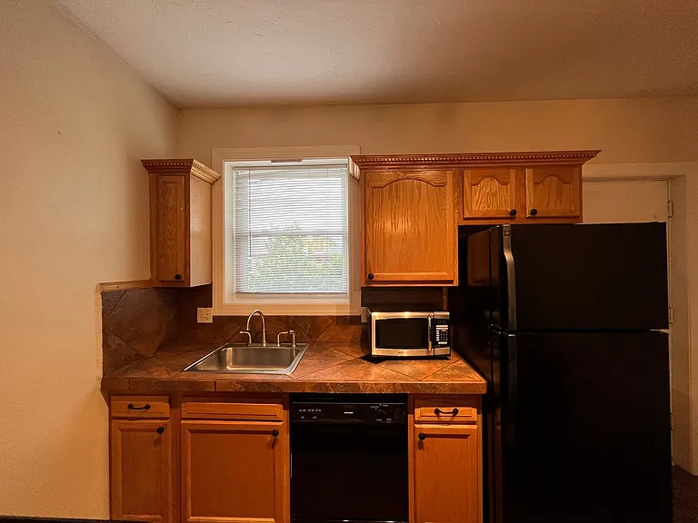 219 S Fairmount St #3 — Photo 4