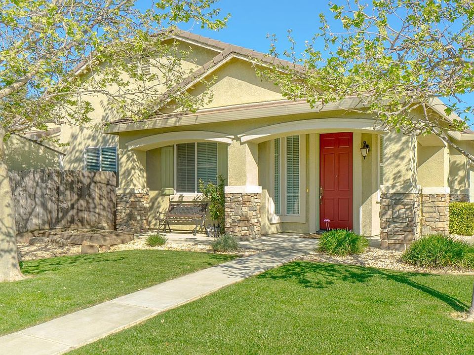 1st image of 798 Merritt Cir