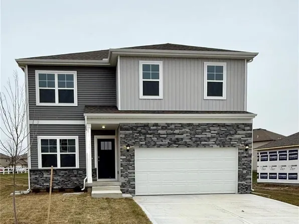 721 Fallen Leaf Dr, Belton, MO 64012