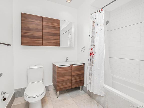 4th image of 701 Ridge Hill Boulevard #11C