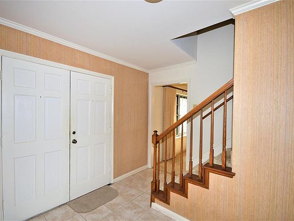2nd image of 4011 Manorfield Dr