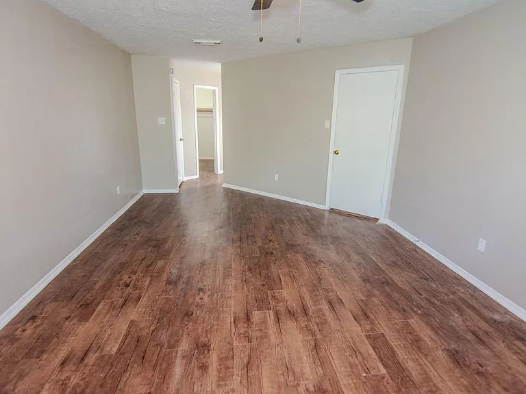 16746 Selder Dr — Photo 11