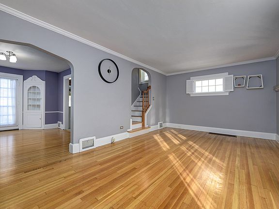 5th image of 17508 Franklin Ave