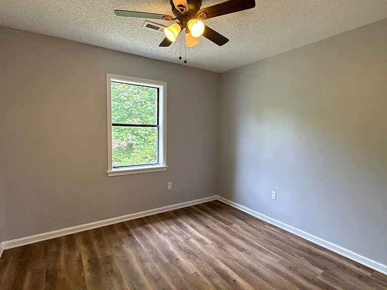 418 Hall Aly — Photo 10