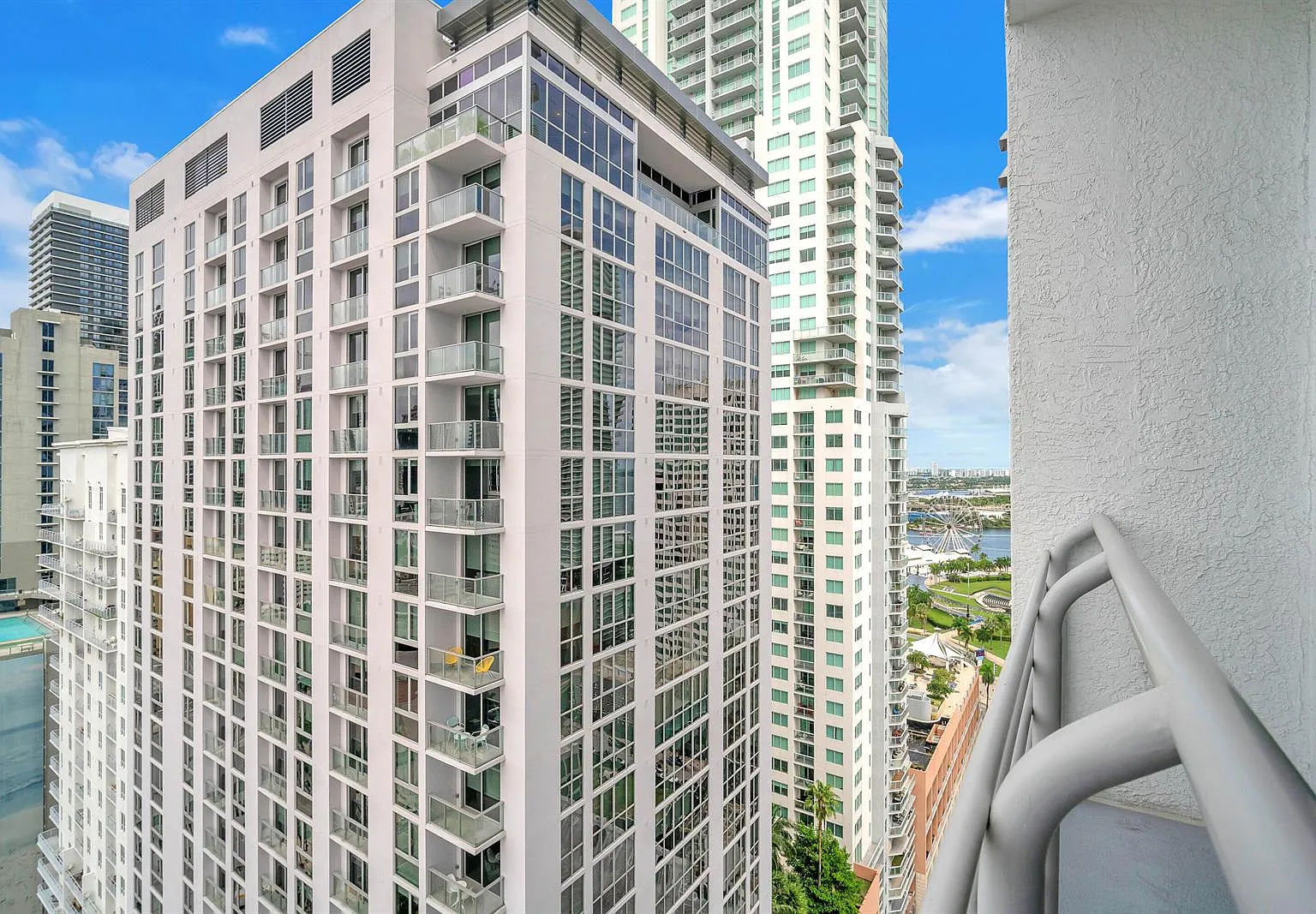 1 bed, 662 sqft, $2,200 — Photo 3
