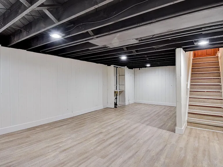 115 E Henry Clay St — Photo 21
