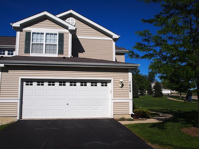 1st image of 1409 W Remington Ln #1409