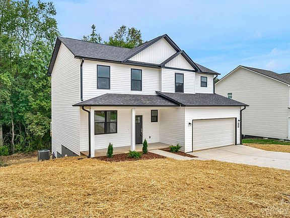 3rd image of 4012 Hereford Ln