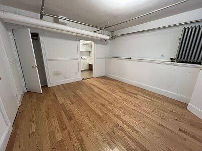 2nd image of 122 Warren St APT A