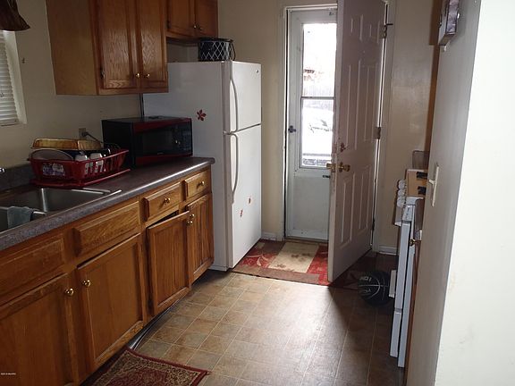 4th image of 250 Dickinson St SE