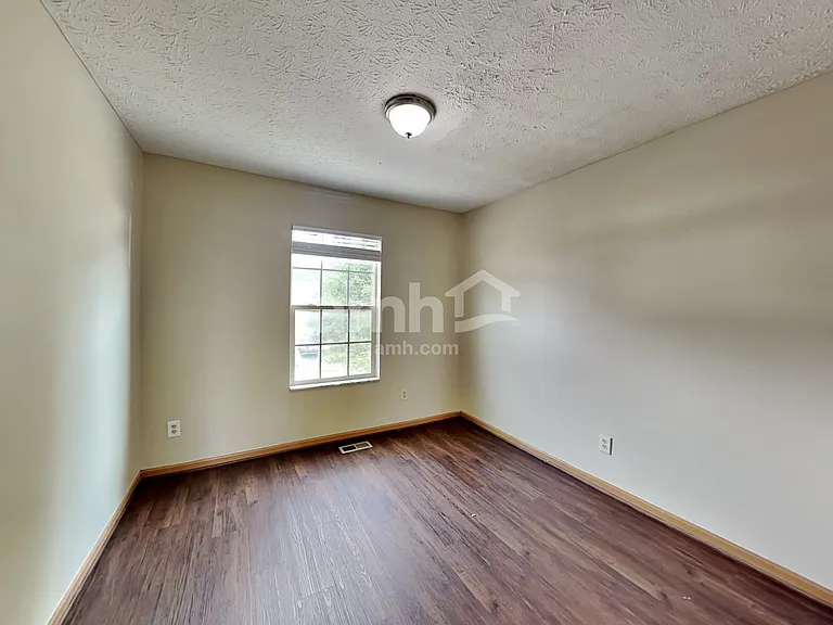 5448 Longworth Dr — Photo 19