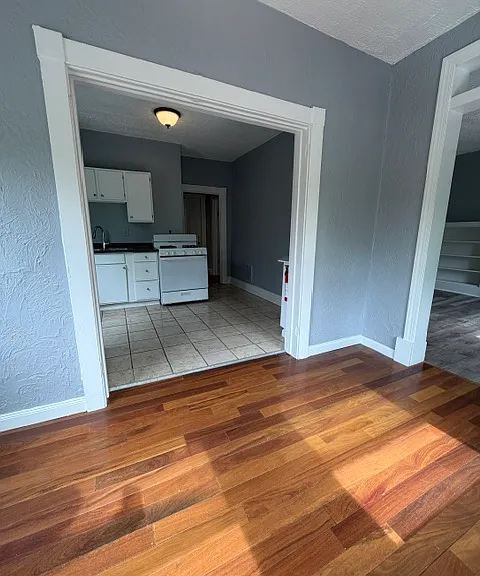 401 Carothers Ave #2 — Photo 7