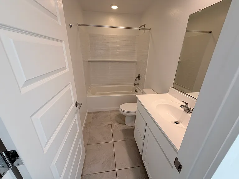 36535 W Mondragone Ln — Photo 9