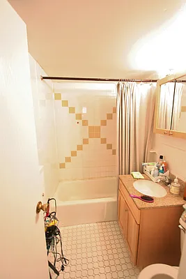 Rented by Green Home NY Realty LLC | media 5