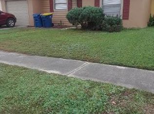 10720 Meadowlea Cir W, Jacksonville, FL 32218