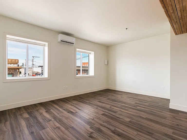 720 Murdock St — Photo 14