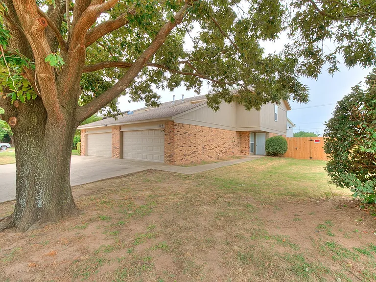 504 N Davis Ave — Photo 25