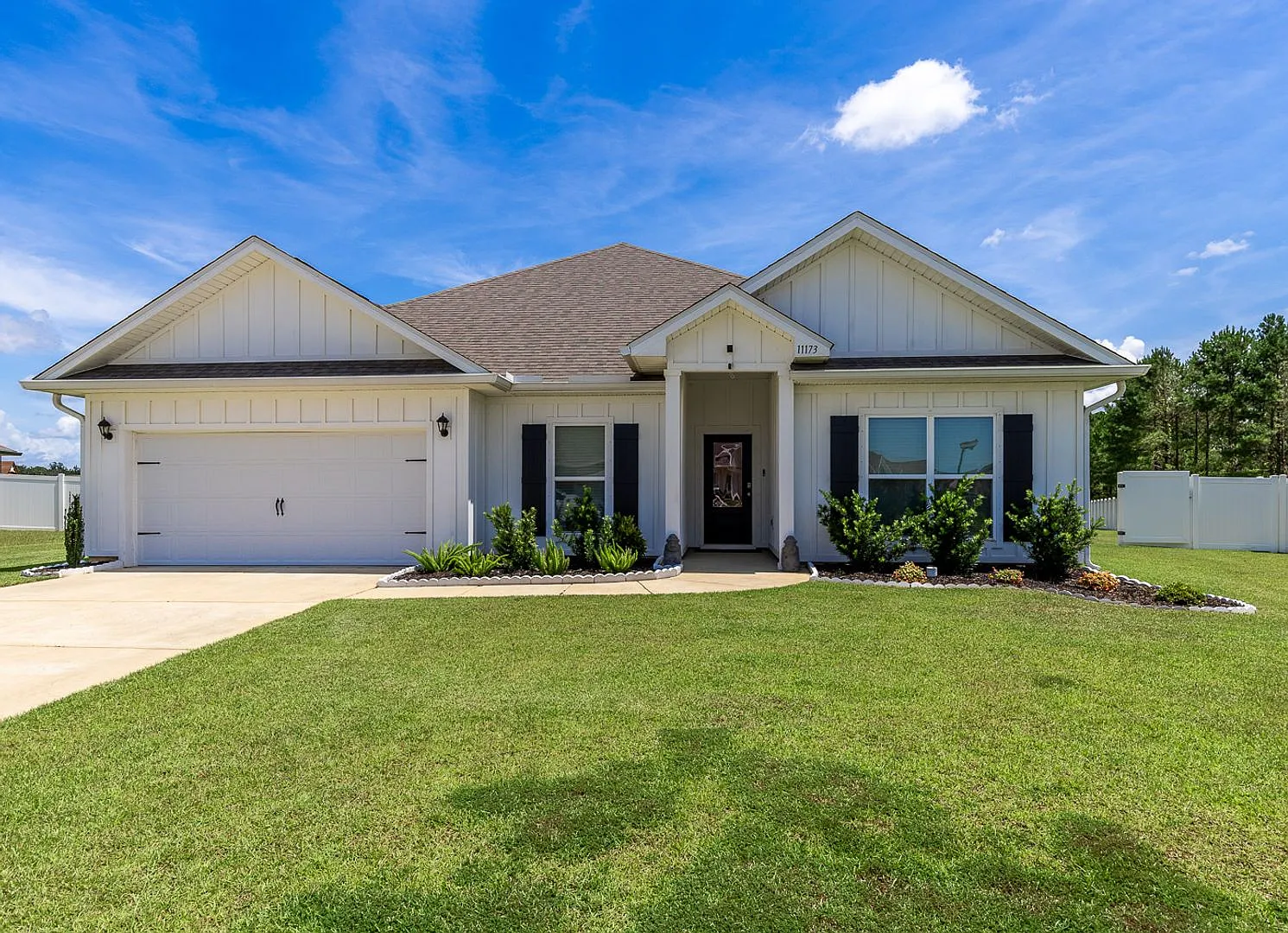 Ready To Rent Now! Jubilee Farms! Landscaping Included! Price Reduction! — Photo 2