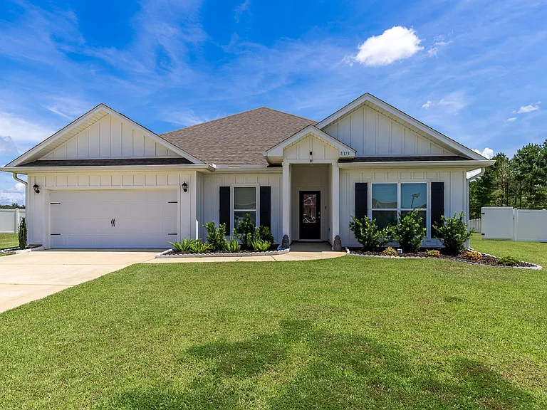11173 Genuine Risk Cir #6204 — Photo 1