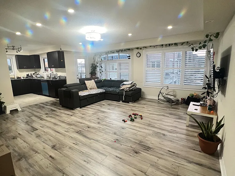 200 Veterans Dr E #100 — Photo 20