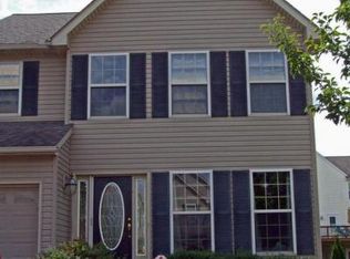 570 Thomas Armor Dr, Windsor, PA