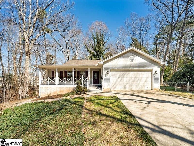 1st image of 115 Buxton Dr