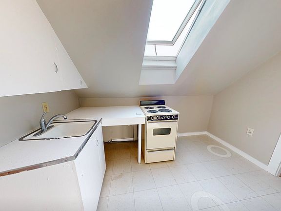 3rd image of 103 High St #6