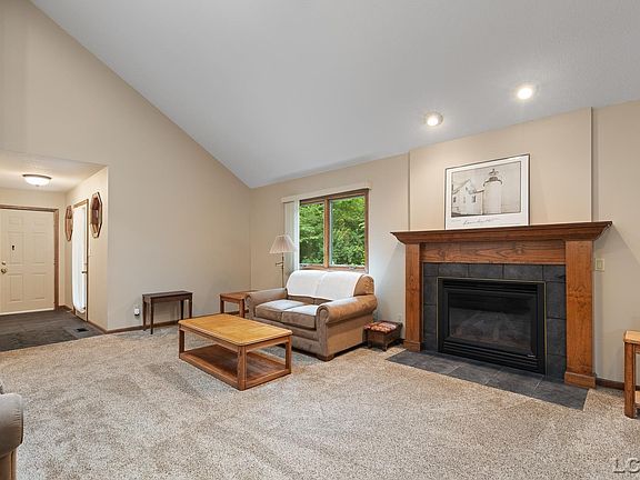 2nd image of 2800 Valley Heights Dr