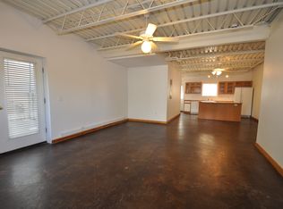 1010 N Molly Ct, Fayetteville, AR 72701