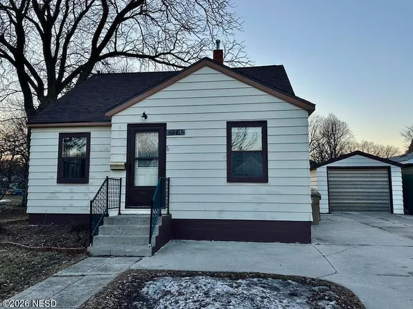 1125 N Broadway St, Watertown, SD 57201