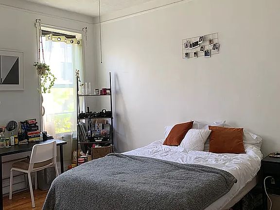 2nd image of 302 E 3rd St APT 2A