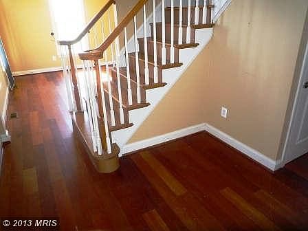 3rd image of 1325 Wyndale Dr