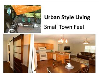 3307 Maple St, Hollister, MO 65672