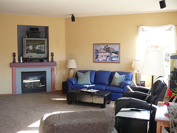 4th image of 18409 SE 44th Ln