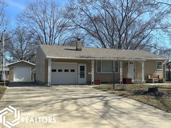 715 9th St S, Humboldt, IA 50548