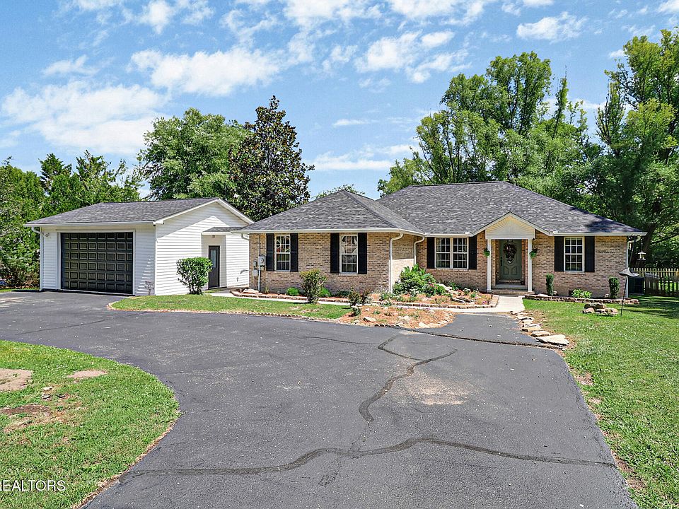 1st image of 4028 Lone Wolf Cir