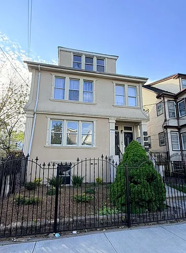 420-422 N 7th St #LL Photo 1
