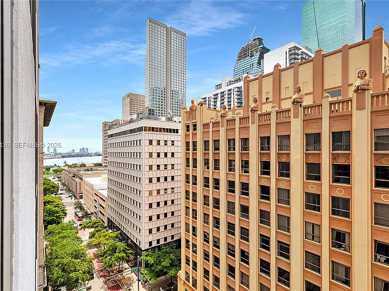 151 SE 1st St #1107 — Photo 10