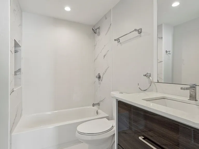 1222 N Marshall St — Photo 55