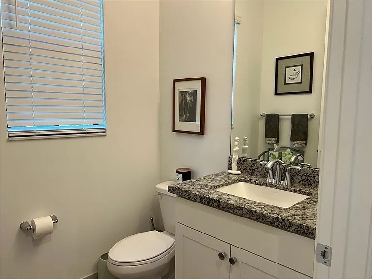 11736 SW 13th Ct — Photo 8