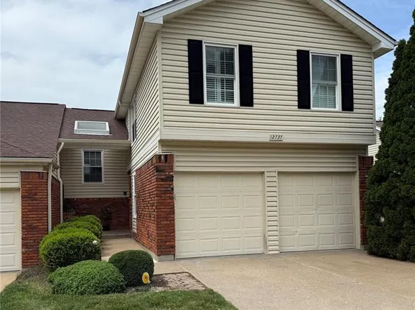 12737 Bennington Common Ln, Saint Louis, MO 63146