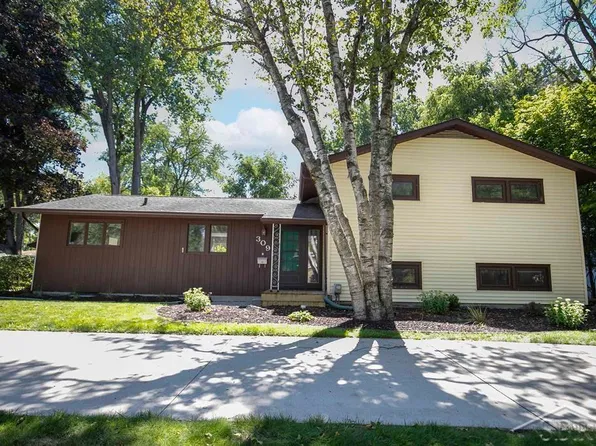 309 Leonard Ln, Midland, MI 48640