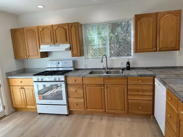 2006 Humboldt St, Santa Rosa, CA 95404