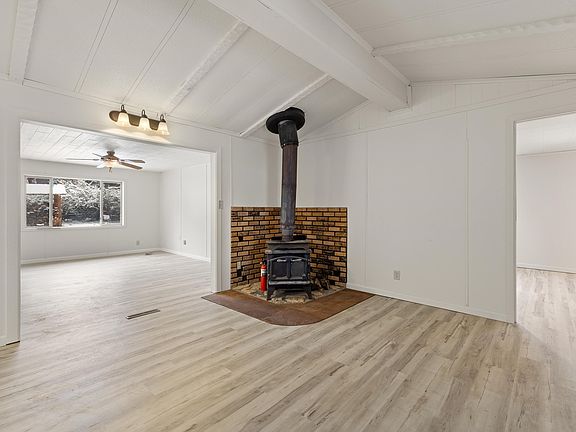 4th image of 13073 Pine Cliff Cir