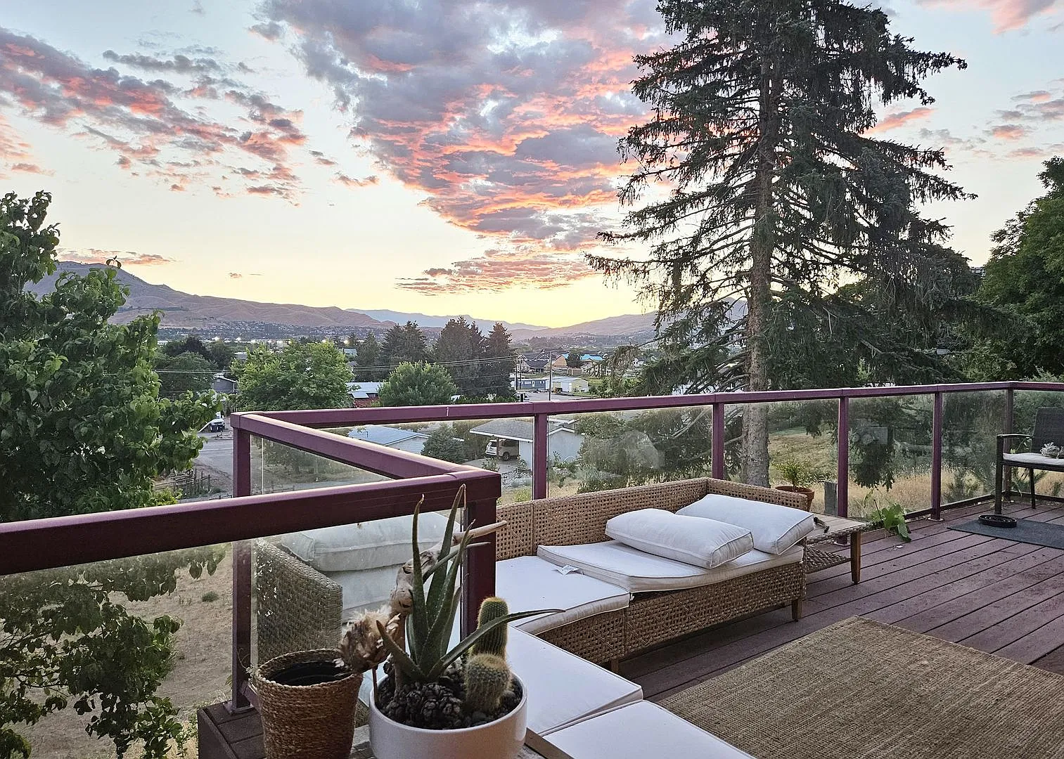 ** Stunning ** Brand Newly - Fully Renovated, Sprawling House For Rent In Eastmont Sd! — Photo 4