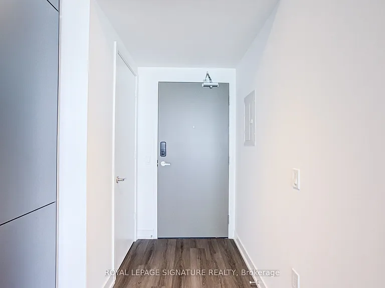 448 Burnhamthorpe Rd W #3807 — Photo 4