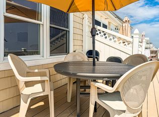 102 Central Ave #3, Salisbury, MA 01952