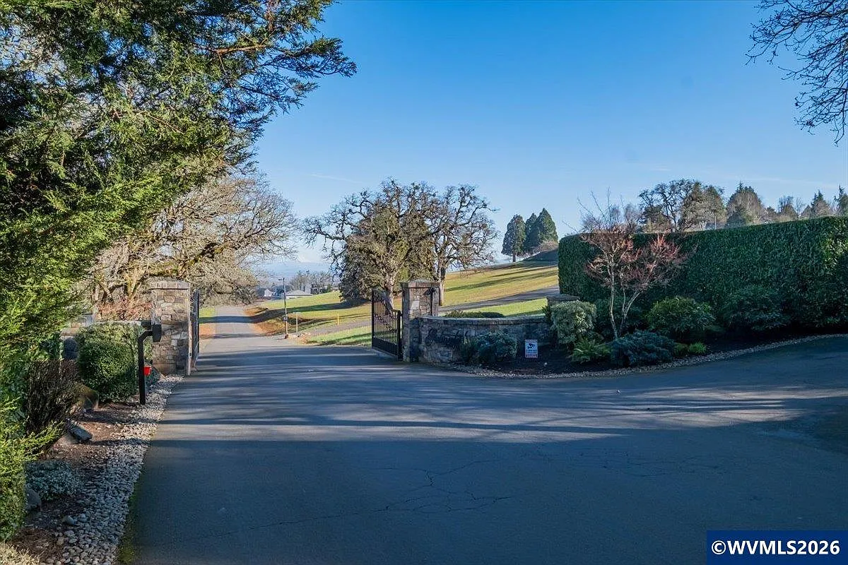 8216 Enchanted Ridge Ct SE photo 1